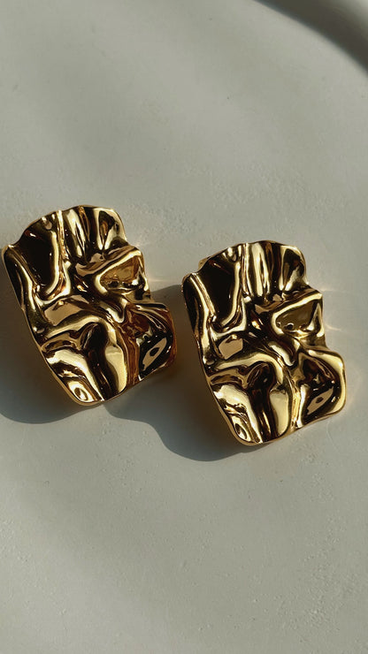 Cleo Studs