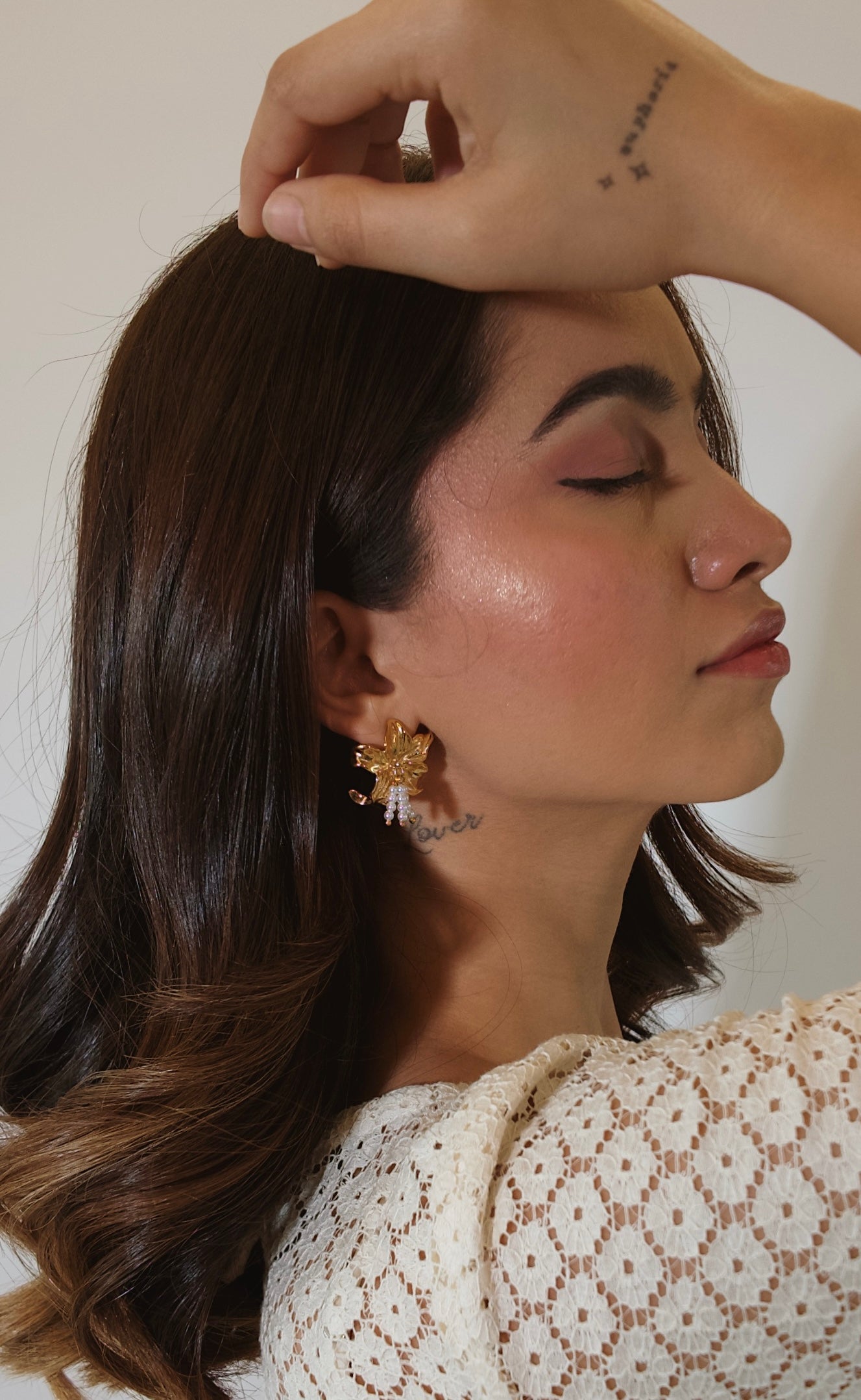 Lily earrings