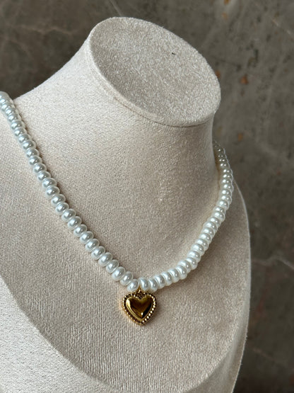 Liya necklace