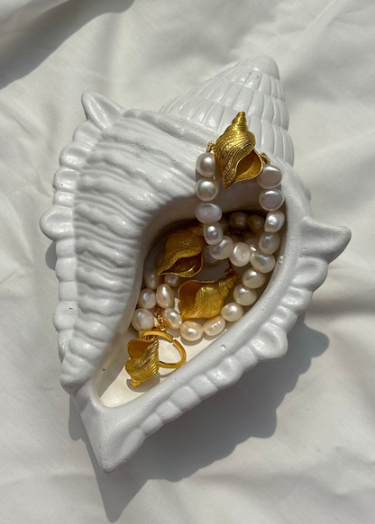 Conch Necklace