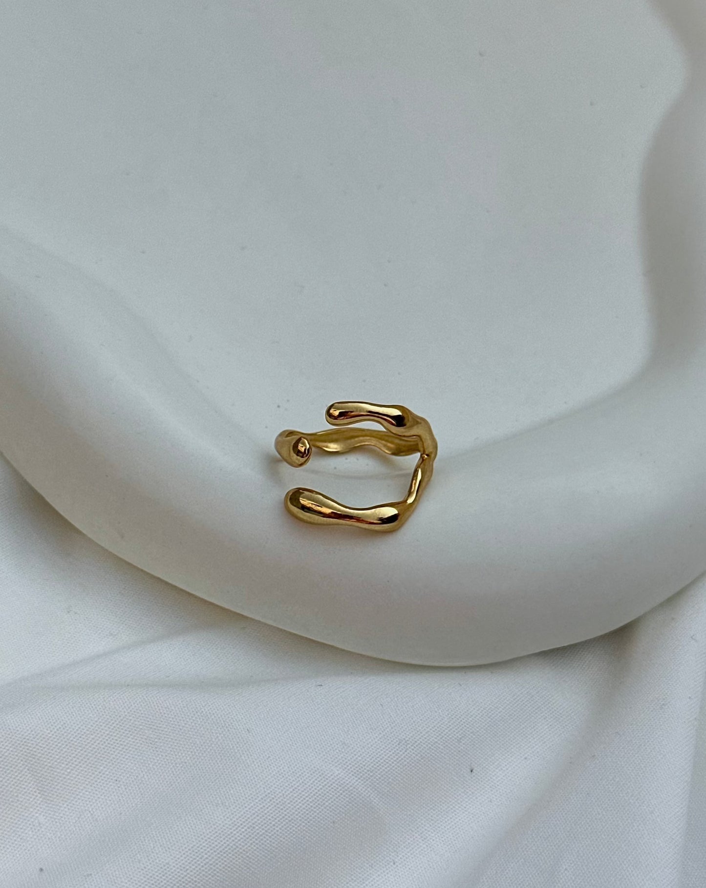 Wave ring