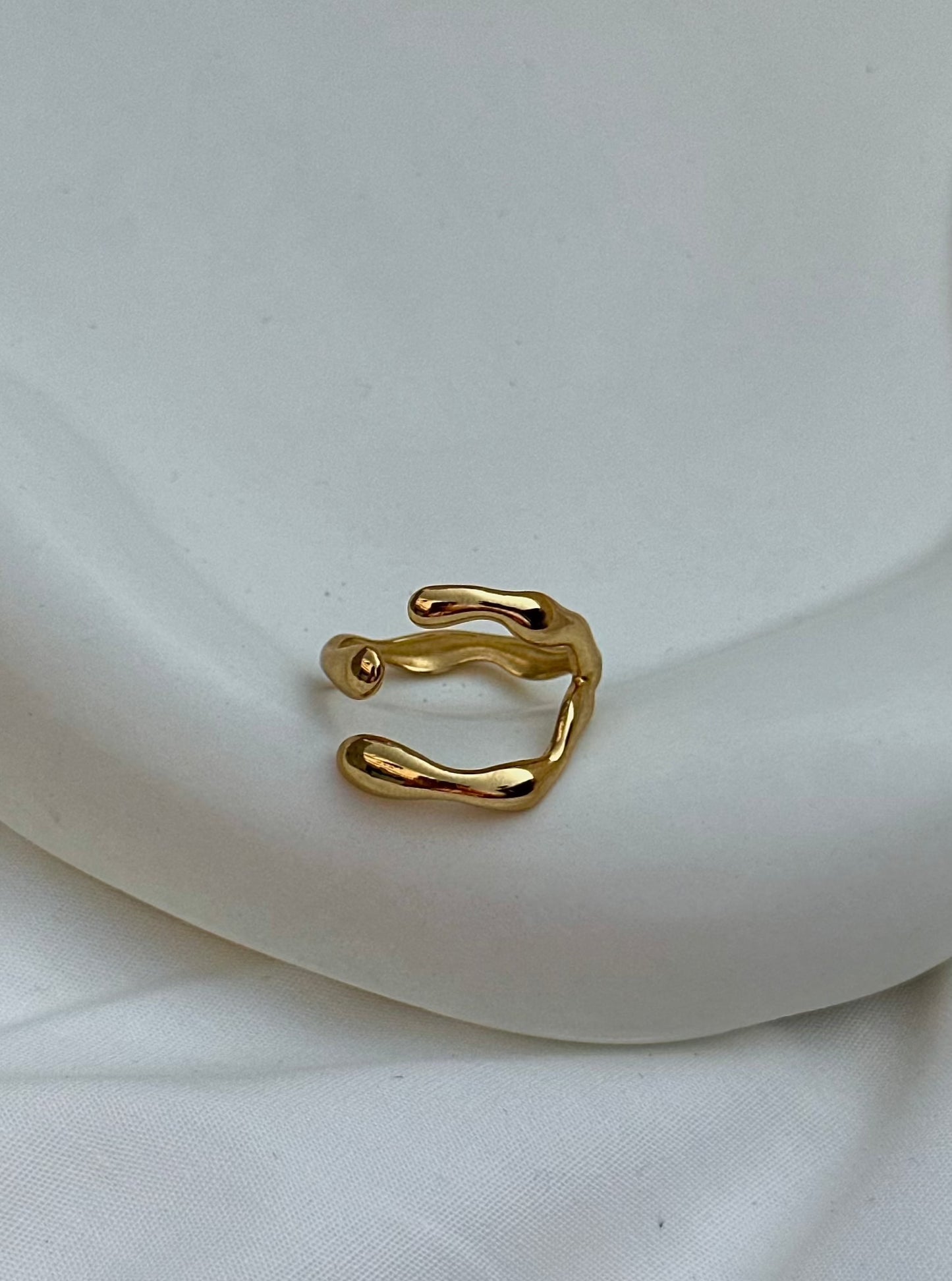 Wave ring