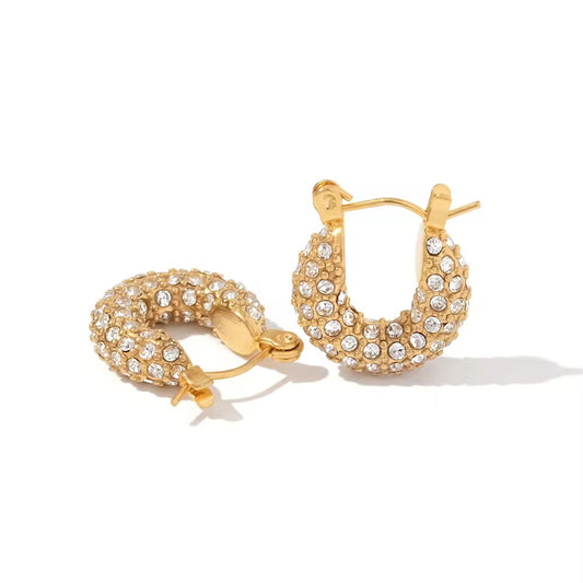 Mia Hoops